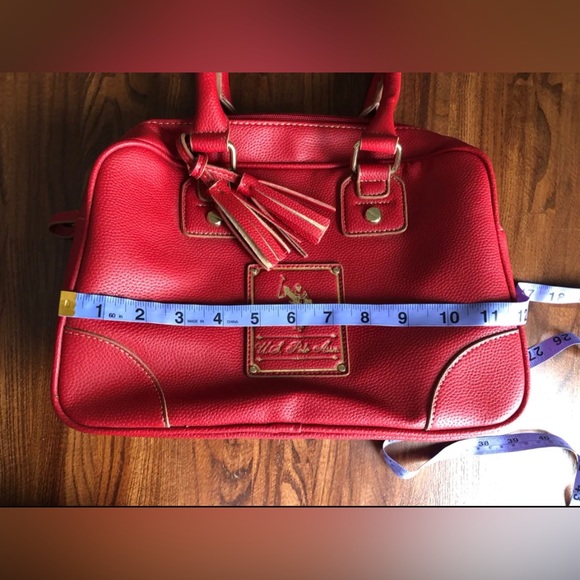 The most perfect shade of red 😍 - Picture 8 of 9